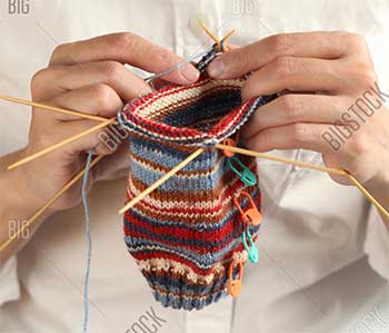 Knitting a sock with DPNs